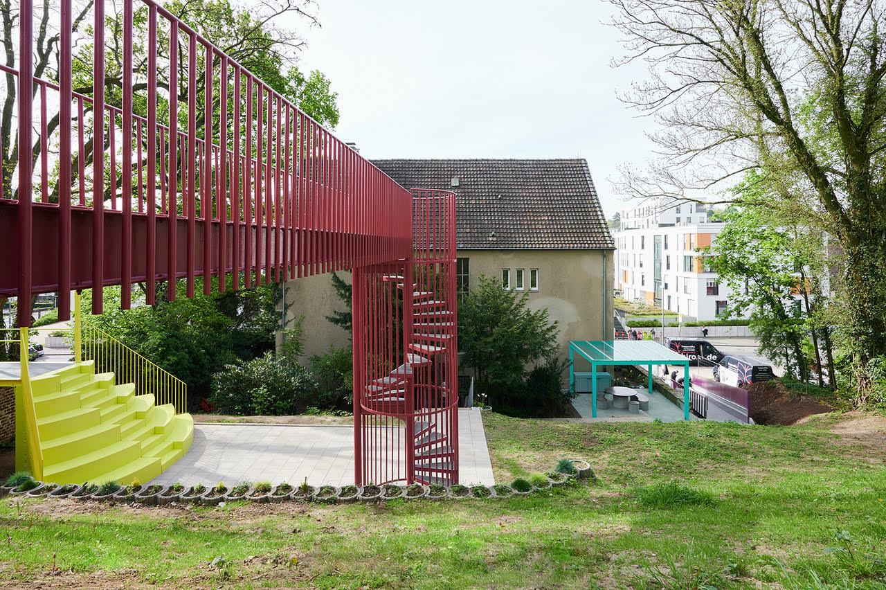 Ruth Buchanan opens A Garden with Bridges (spine, stomach, throat, ear)